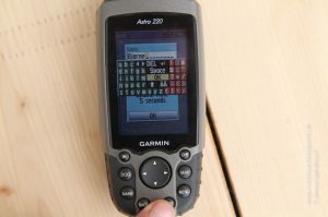 Eingabe eines Hundenamens im Garmin Astro 220