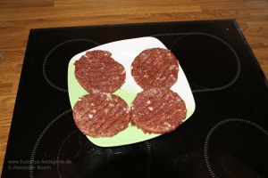 Burgerpatties aus Krähenbrustfleisch